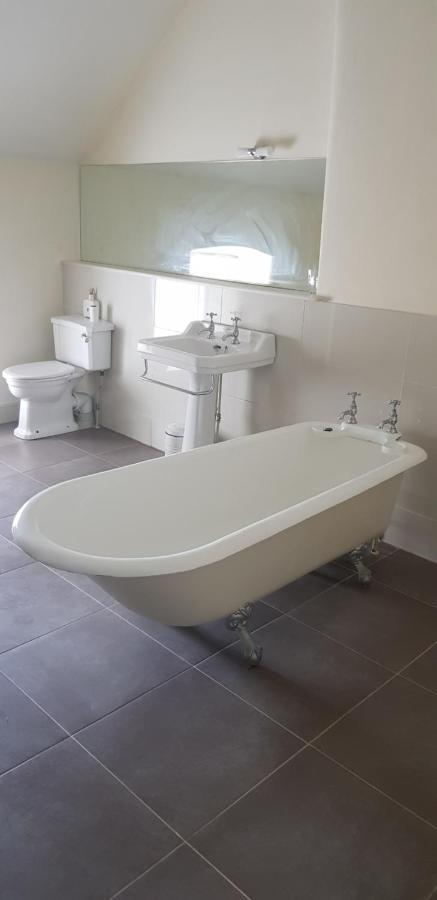 2 Bed Courtyard At Rockfield House In Meath - Short Term Let Appartement